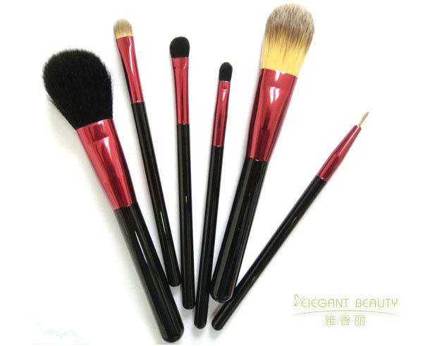 定制化妝刷套裝需要多長時間？